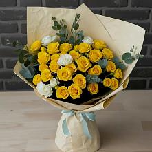 Букет цветов из:  Розы в Ожерелье