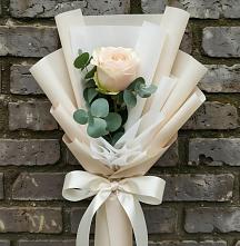 Букет цветов из:  Розы в Ожерелье