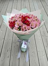 Букет цветов из:  Альстромерии #REPLACE_PRED# Ожерелье