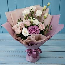 Букет цветов из:  Розы и Лизиантусы в Ожерелье