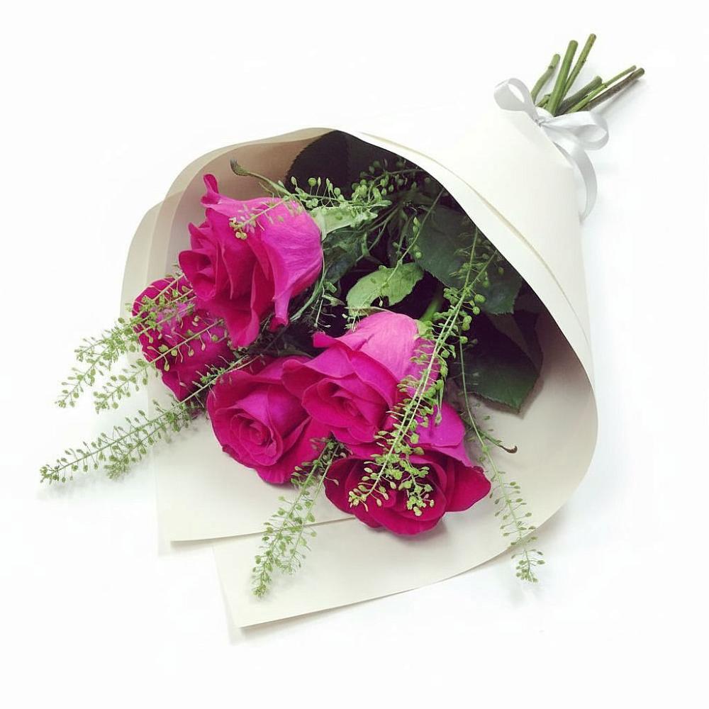 Букет цветов из: Розы в Ожерелье