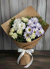 Букет цветов из:  Хризантемы и Розы в Ожерелье