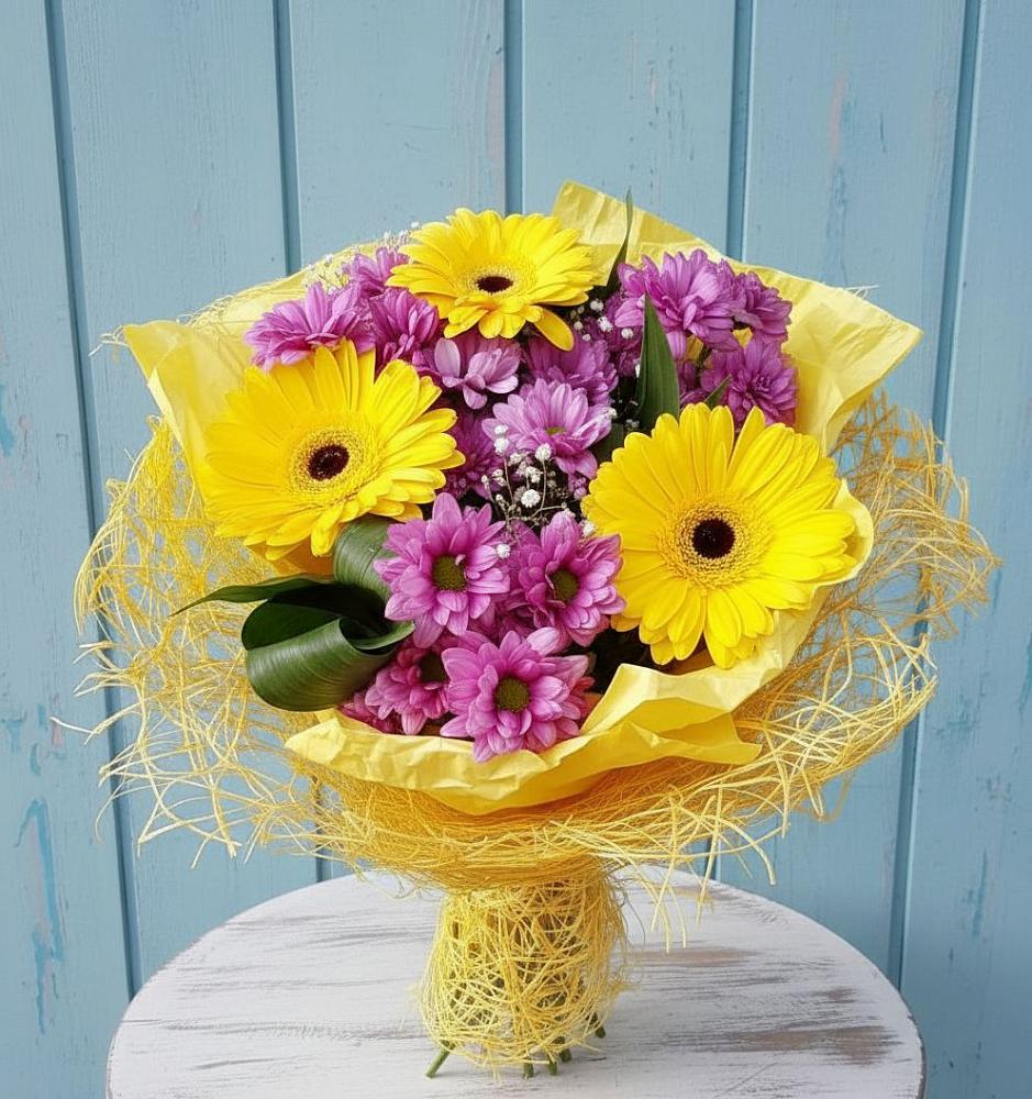 Букет цветов из: Хризантемы и Герберы в Ожерелье