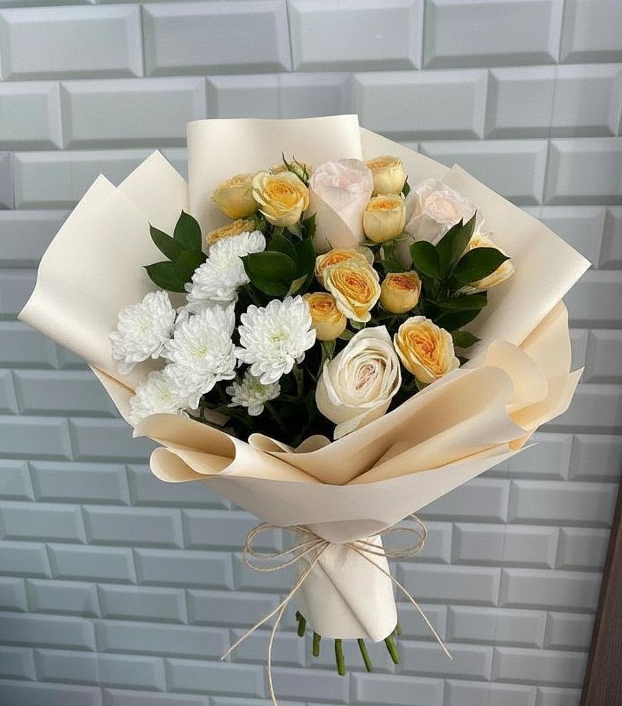 Букет цветов из: Розы и Хризантемы в Ожерелье