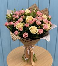 Букет цветов из:  Розы в Ожерелье