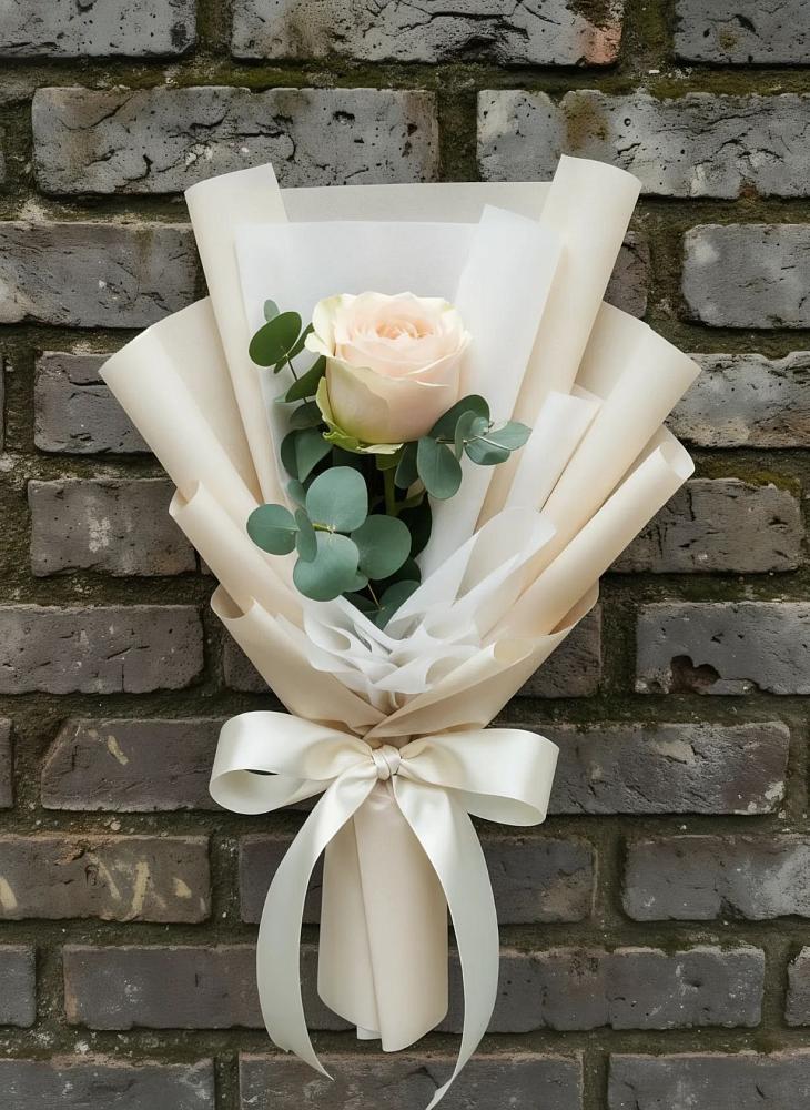 Букет цветов из: Розы в Ожерелье