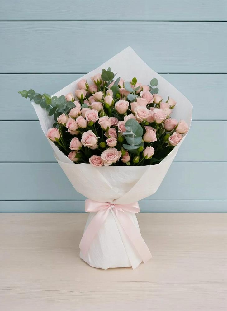 Букет цветов из: Розы в Ожерелье