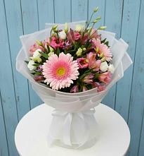 Букет цветов из:  Герберы, Альстромерии и Лизиантусы в Ожерелье