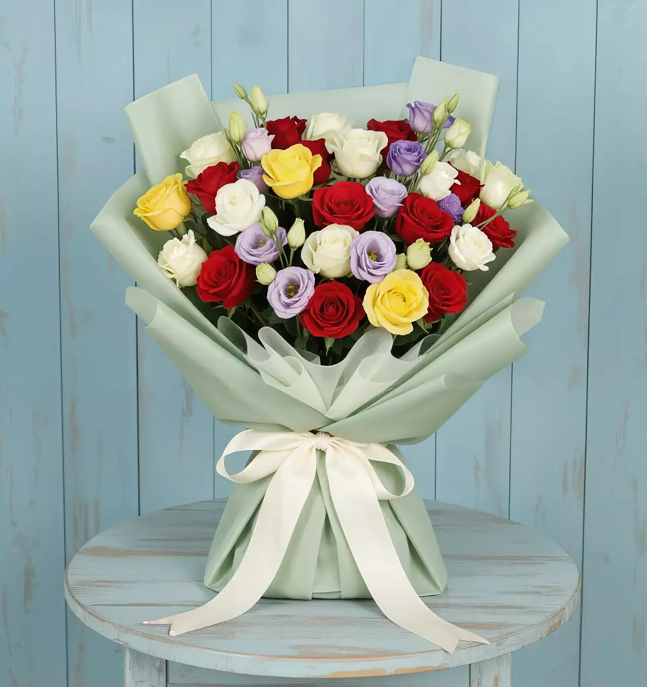 Букет цветов из: Розы в Ожерелье