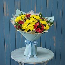 Букет цветов из:  Альстромерии и Хризантемы #REPLACE_PRED# Ожерелье