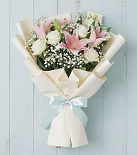 Букет цветов из:  Лилии в Ожерелье