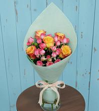 Букет цветов из:  Розы в Ожерелье